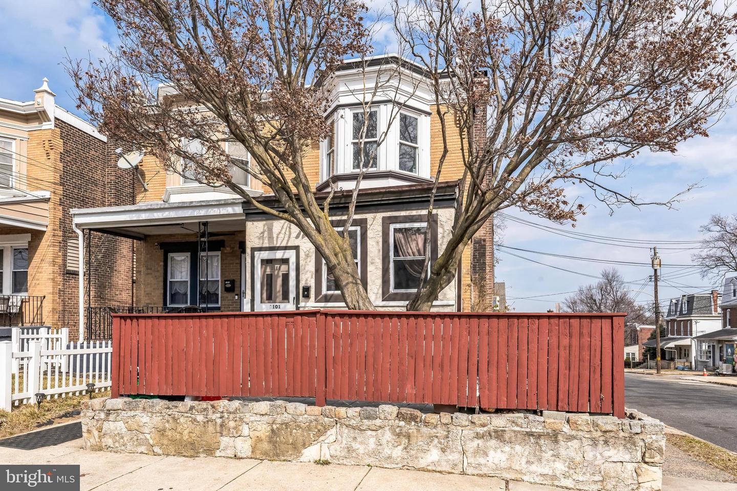 1101 Lawrence Avenue, Darby
