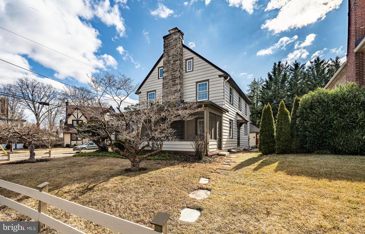 135 Powell Road, Springfield