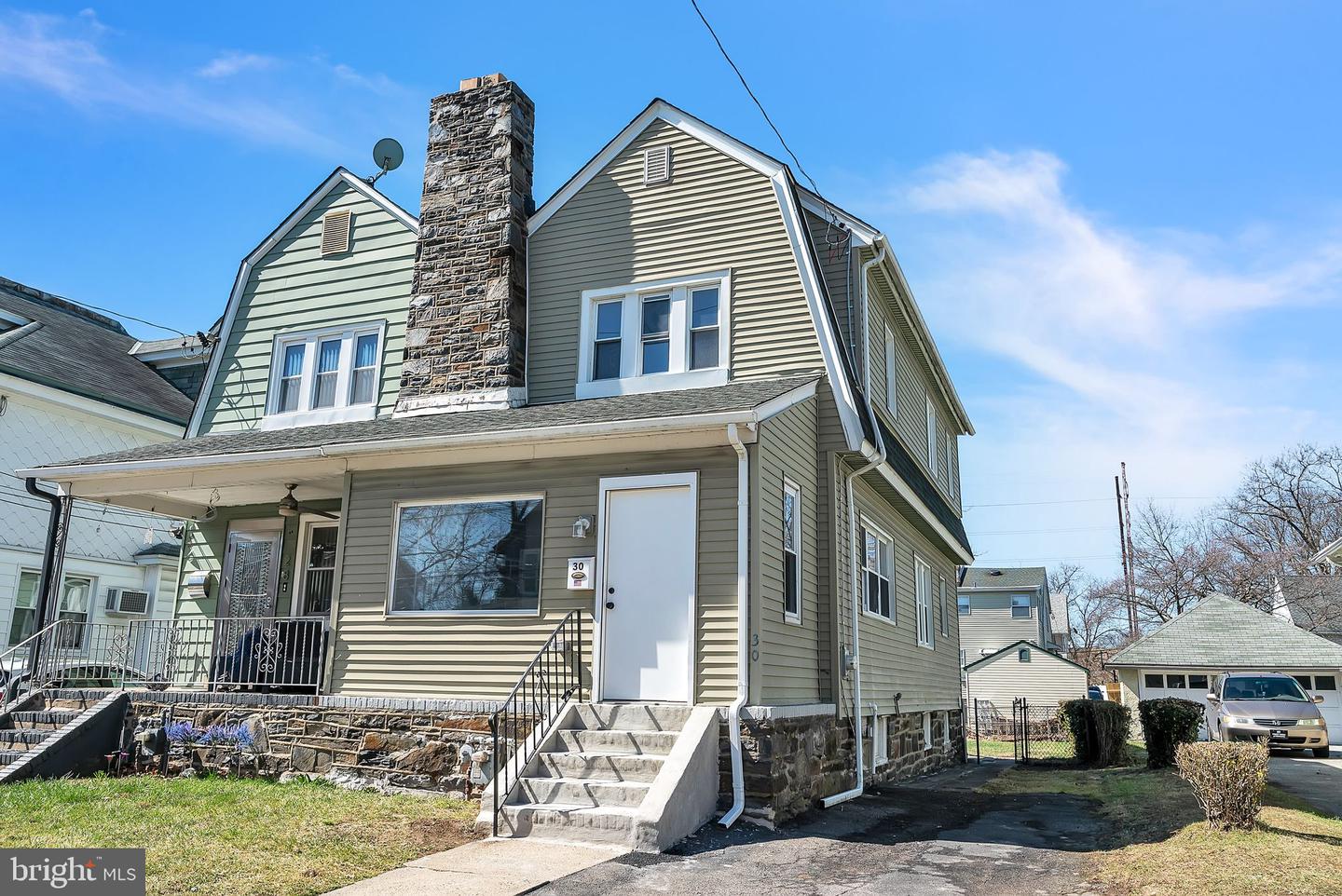 30 Melrose Avenue, Lansdowne