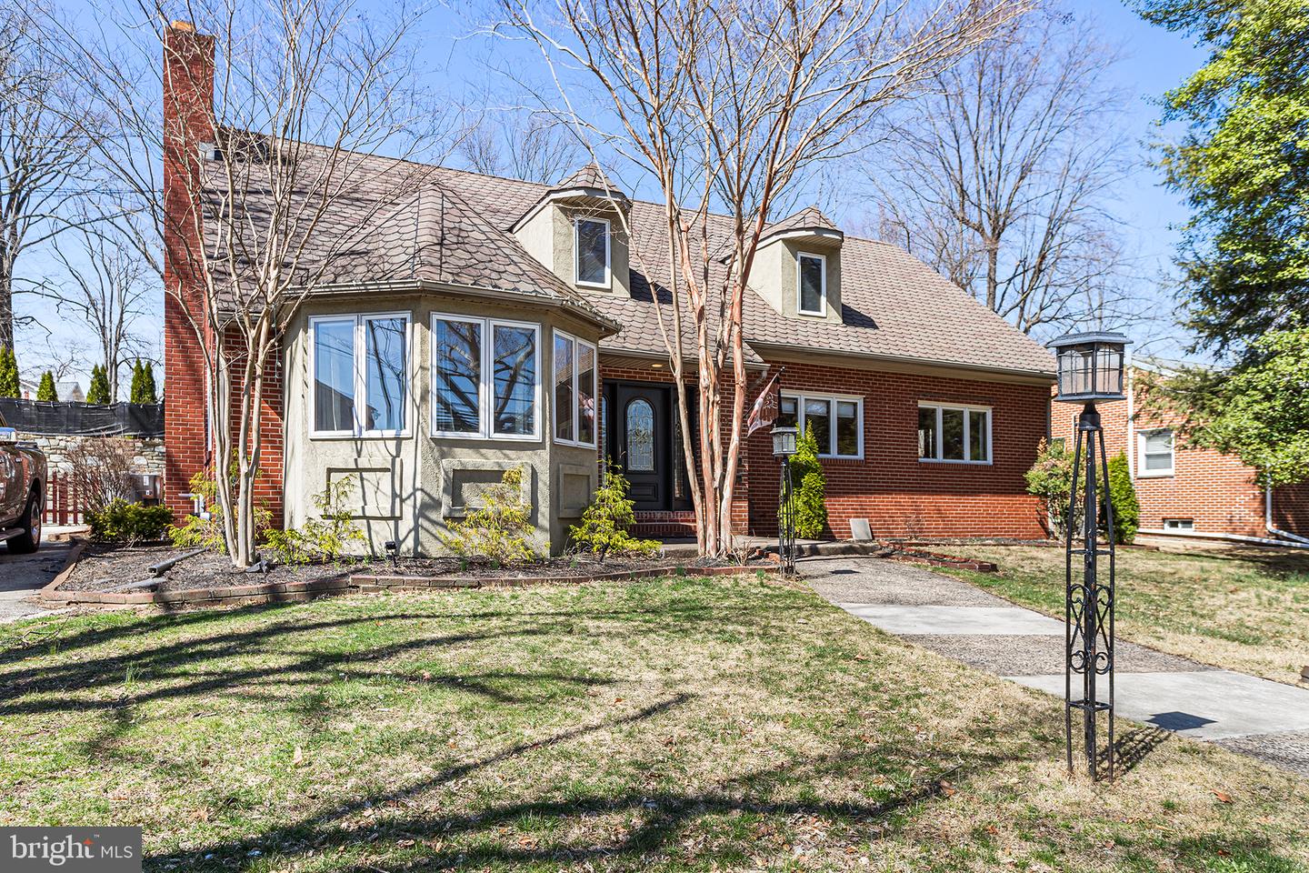 118 Powell Road, Springfield