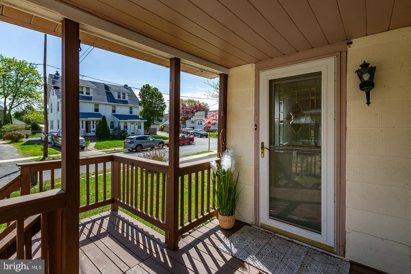 20 W Forrestview Road, Brookhaven