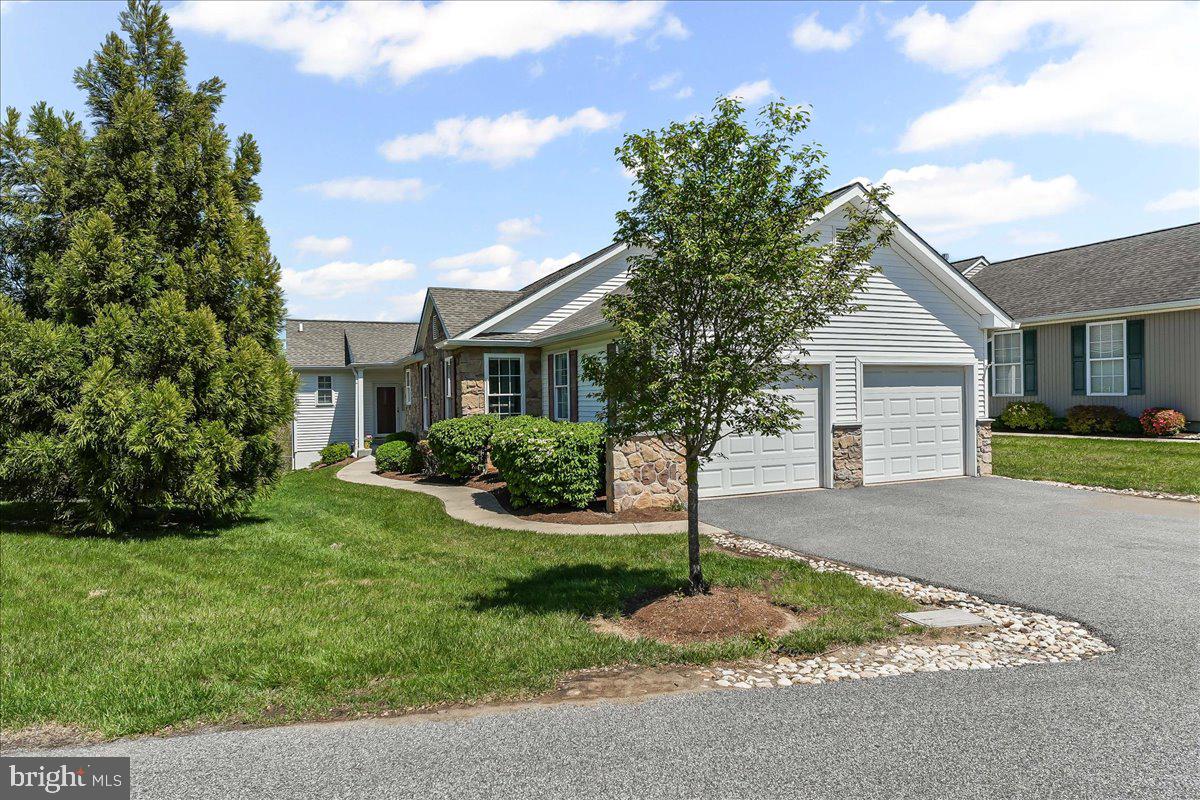512 Hunting Whip Road, Glen Mills