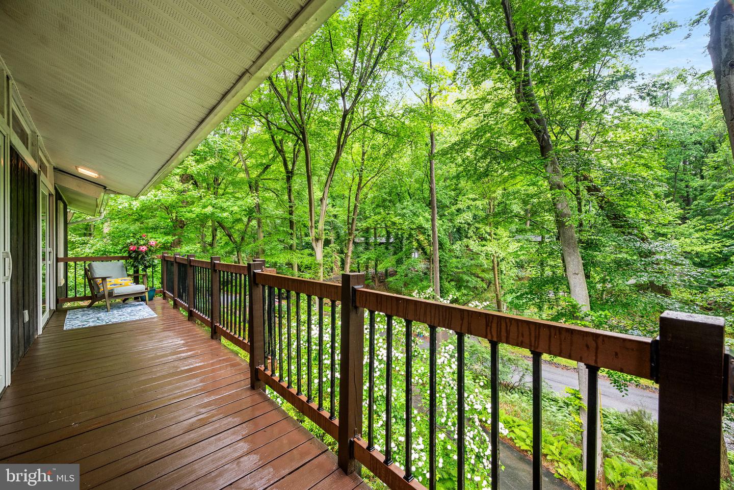 422 Oak Valley Road, Media