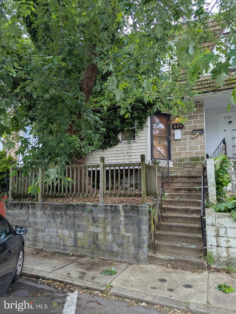 254 Coverly Road, Lansdowne