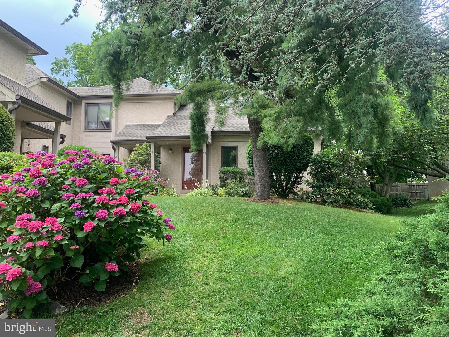 25 Oakmont Place, Media