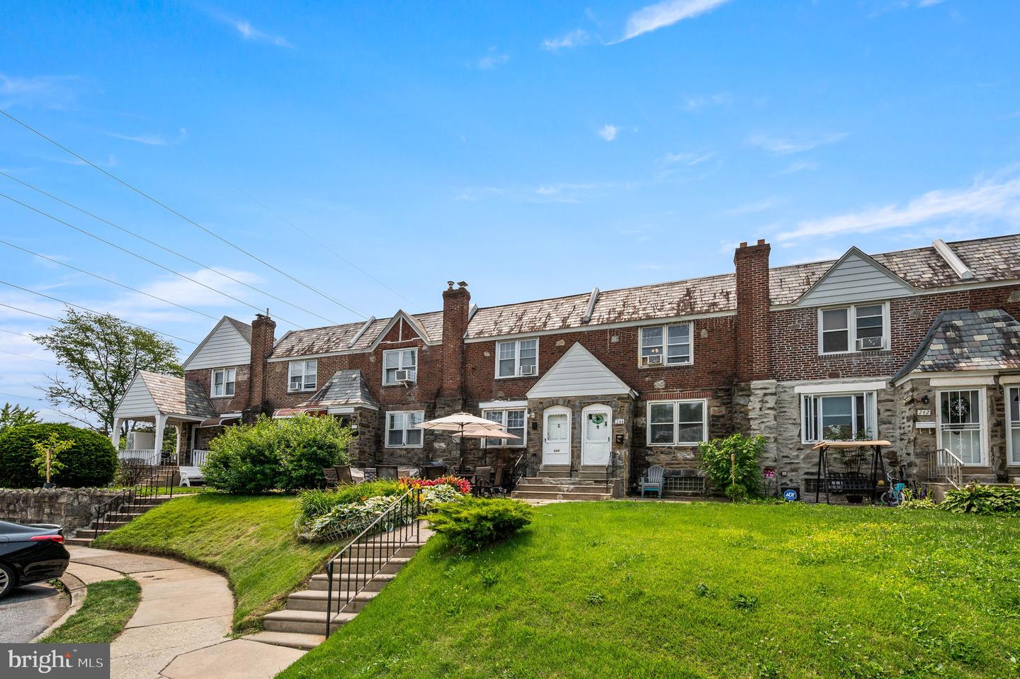 246 Le Carra Drive, Lansdowne