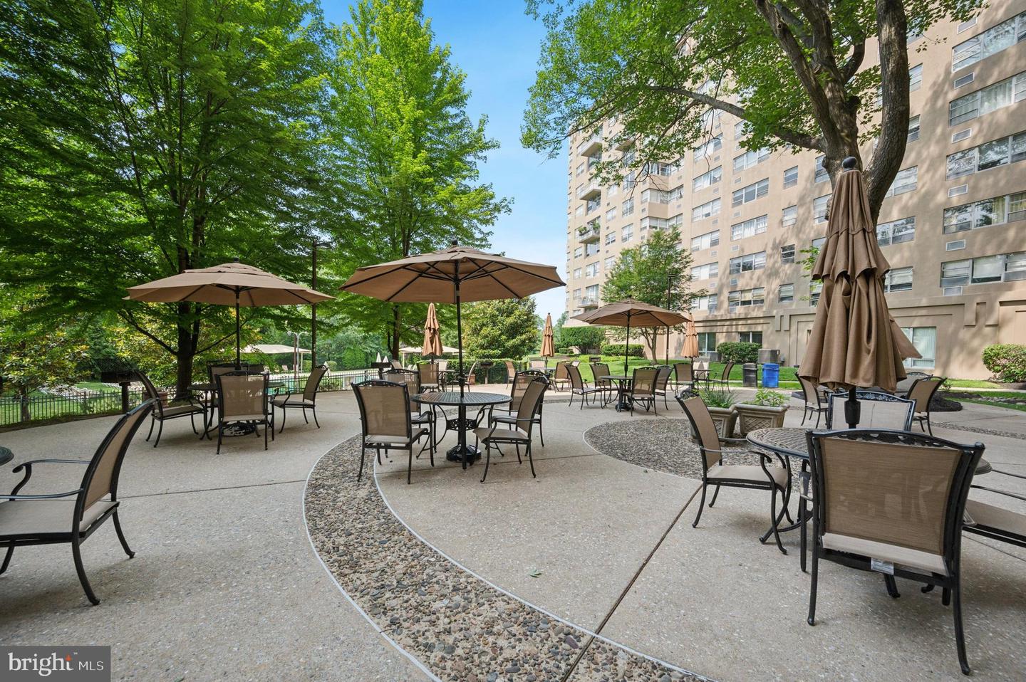1030 E Lancaster Avenue #806, Bryn Mawr