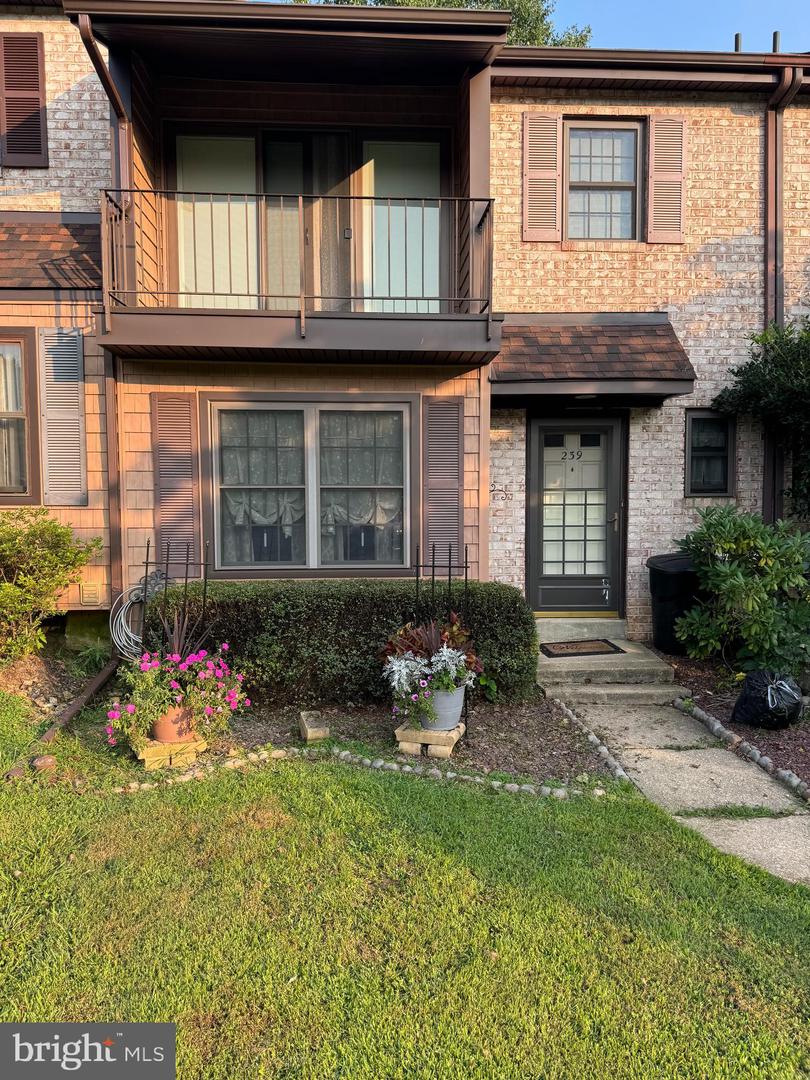 239 Bishop Drive, Aston