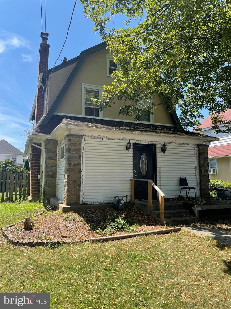 912 Edmonds Avenue, Drexel Hill