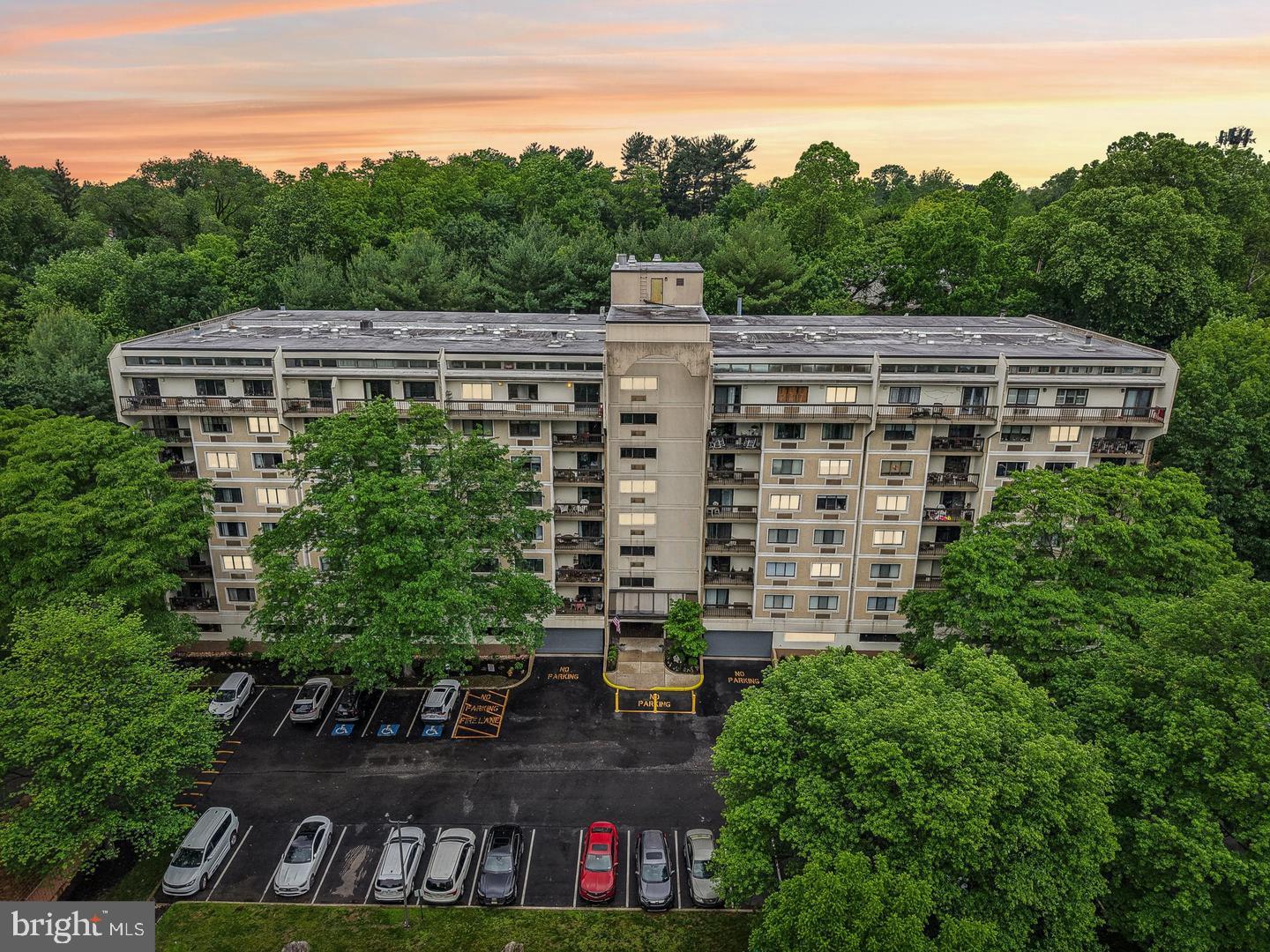 700 Avondale Road #6h, Wallingford