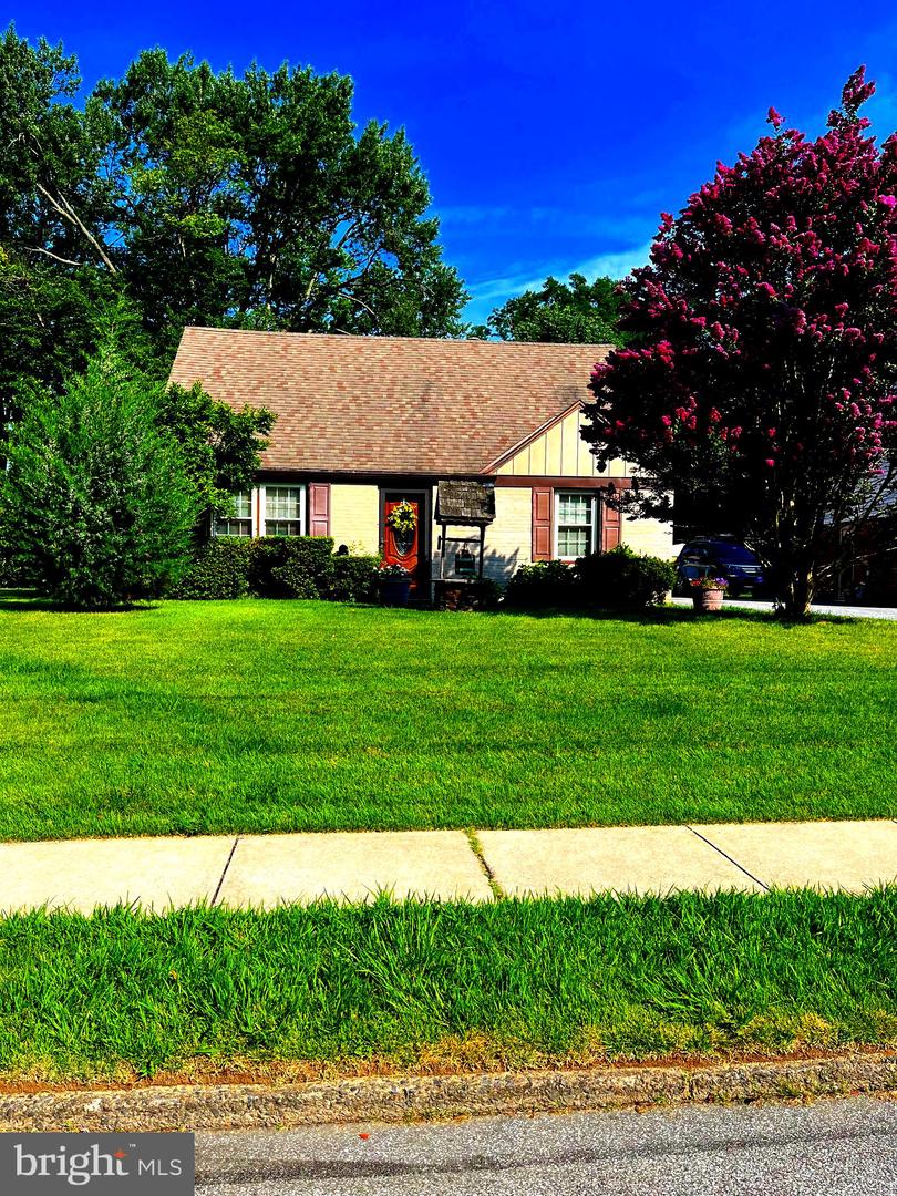 1237 University Avenue, Morton