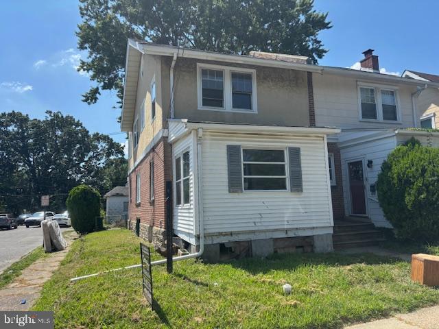 216 Woodlawn Avenue, Collingdale