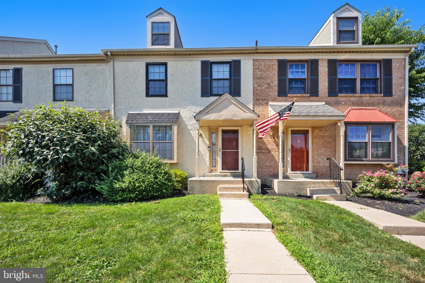 413 Carpenter Circle, Brookhaven