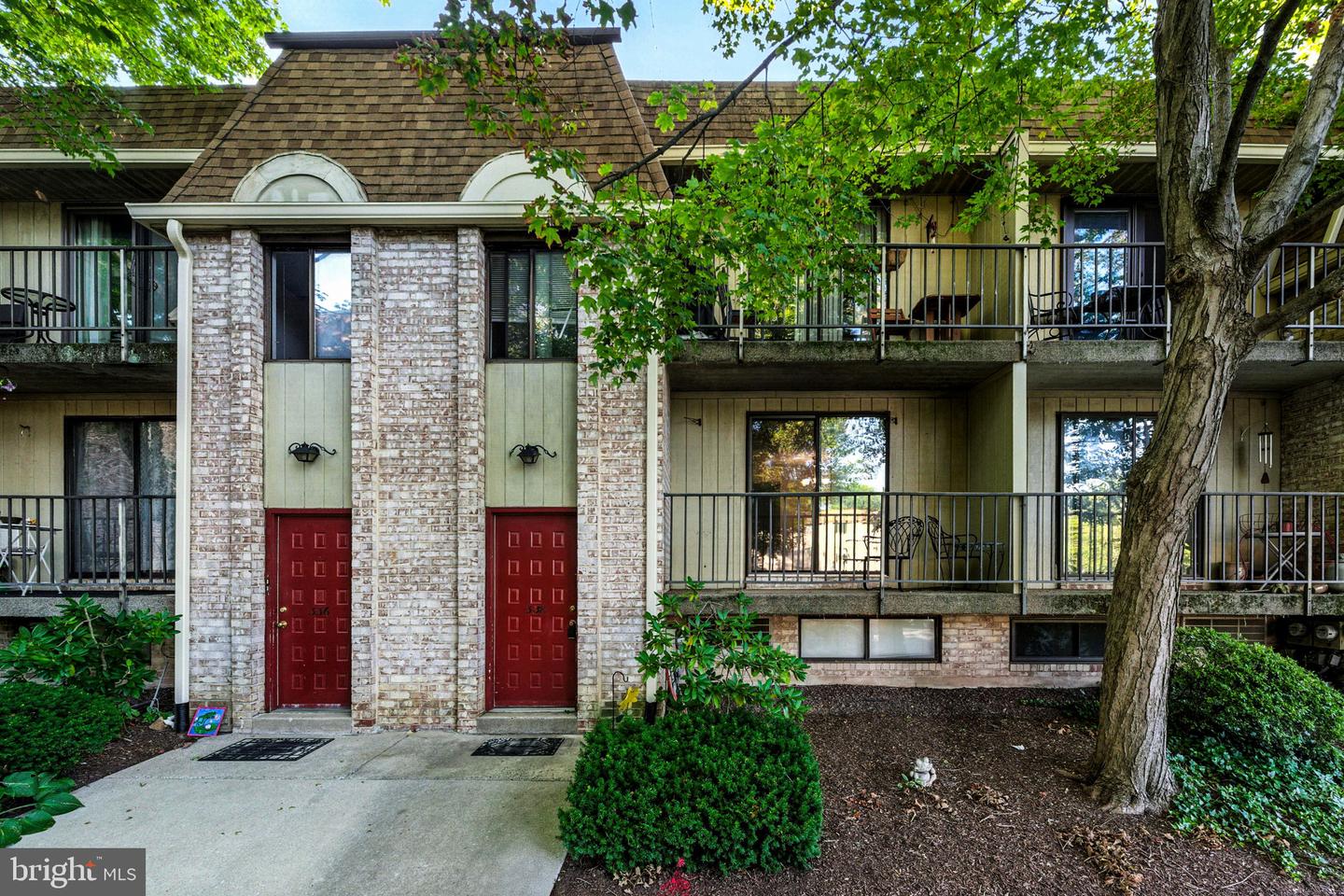 338 Saybrook Lane, Wallingford