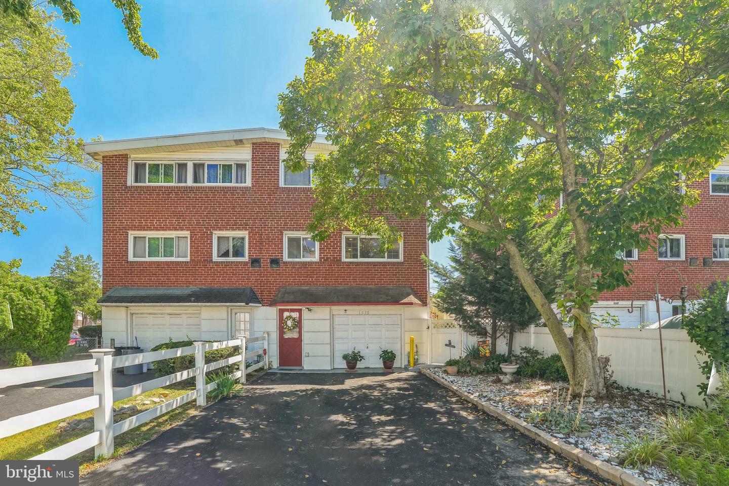 1850 Plymouth Drive, Woodlyn