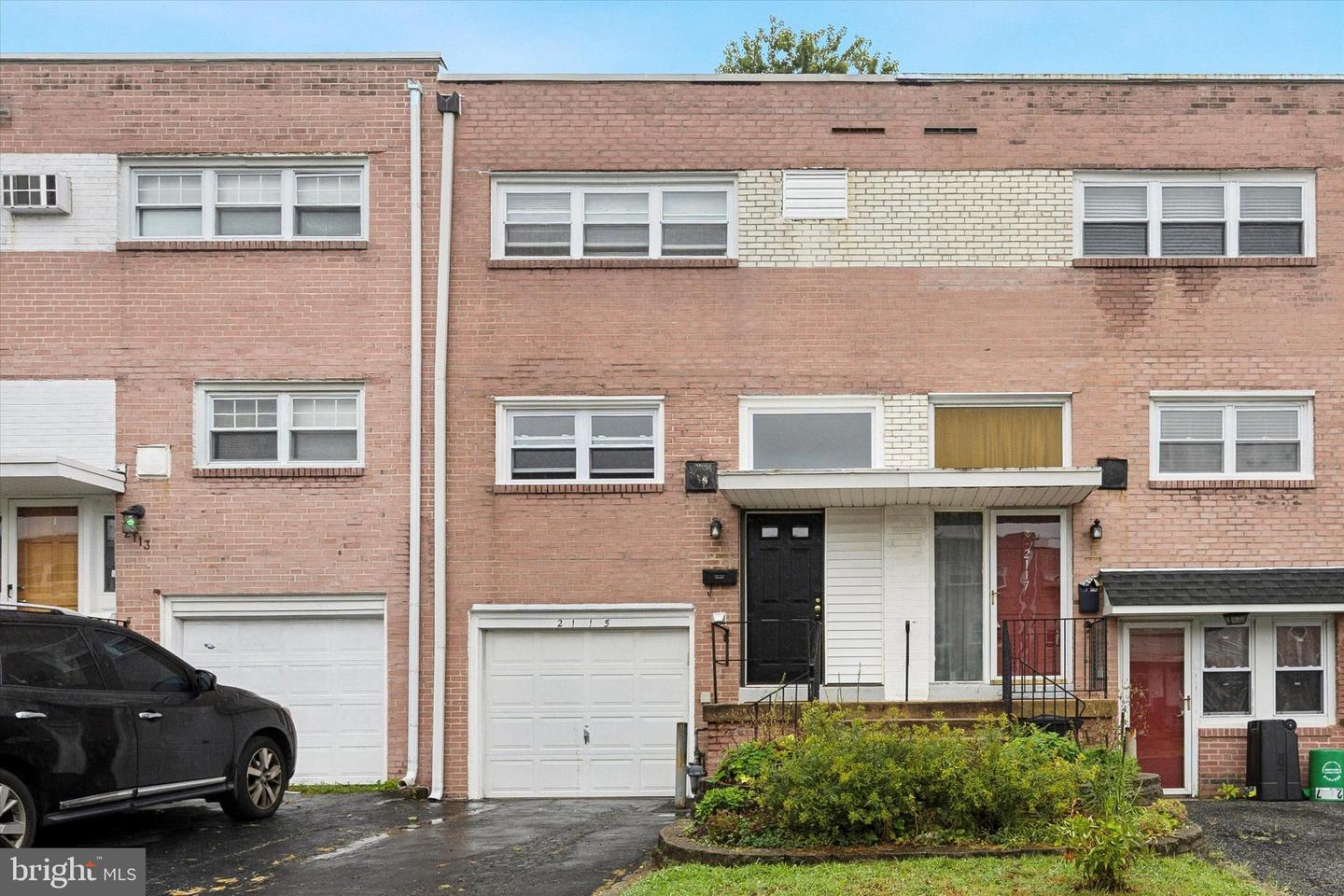 2115 Ravenwood Road, Folcroft