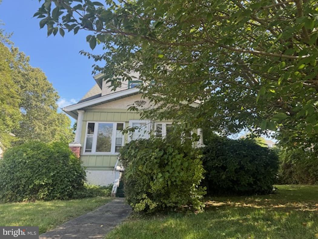 253 Highland Avenue, Wayne
