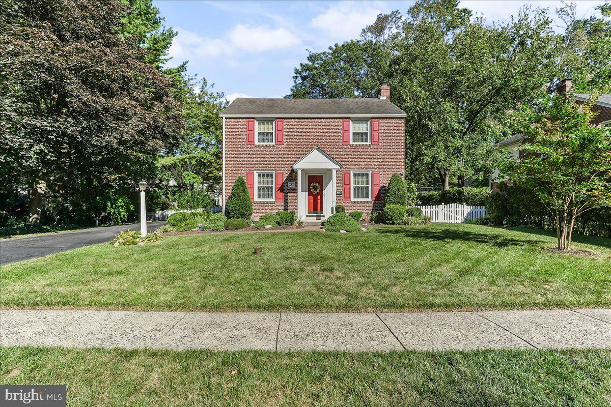 243 Rambling Way, Springfield