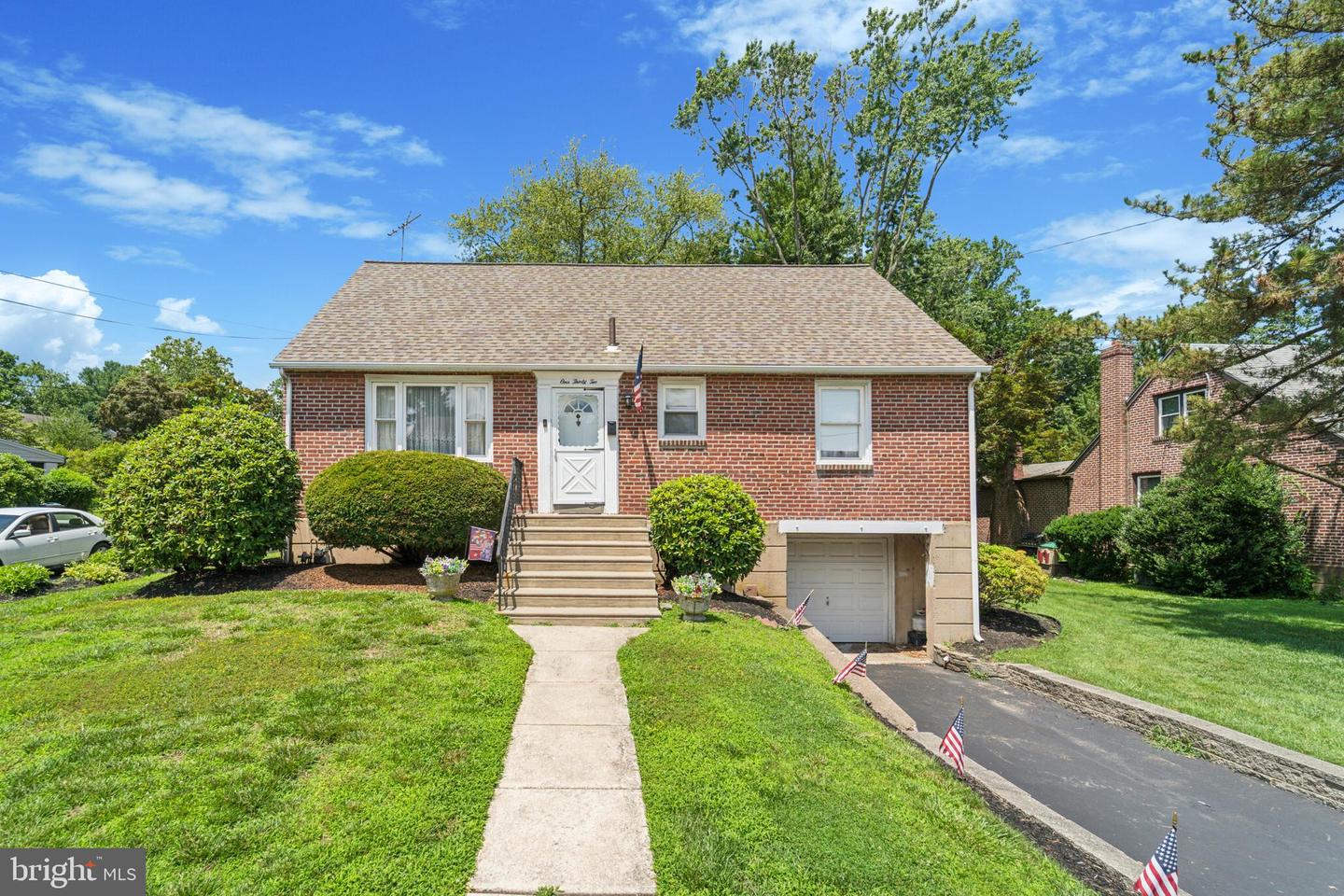 132 S Sproul Road, Broomall