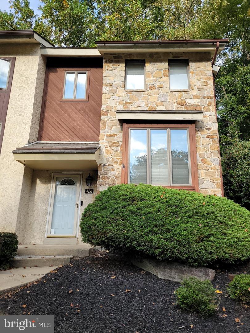 426 Heatherwood Drive, Media