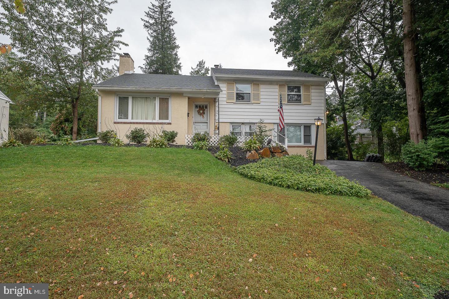 341 Rockland Road, Wayne