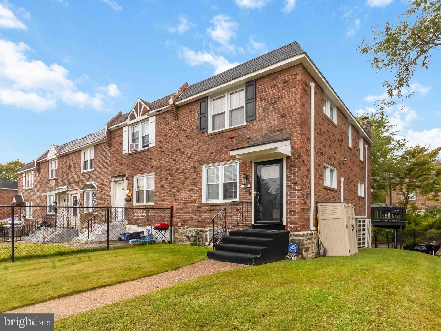 1008 Springfield, Collingdale
