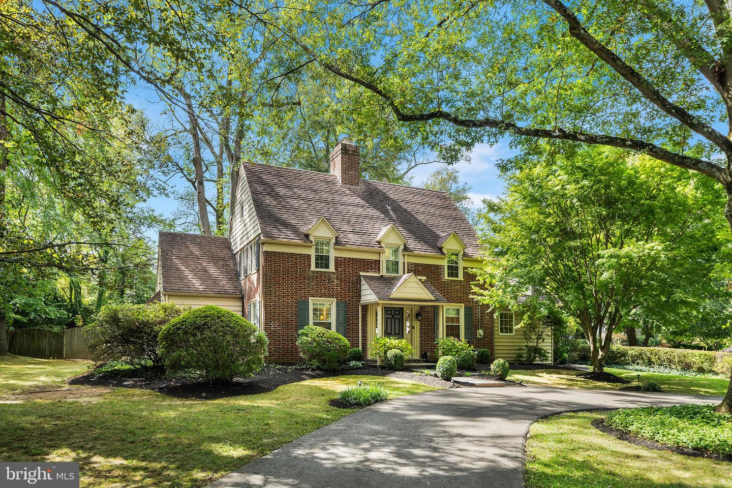 2 Forest Road, Wayne
