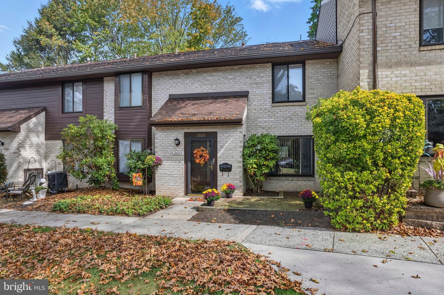 2605 Red Oak Circle, Springfield