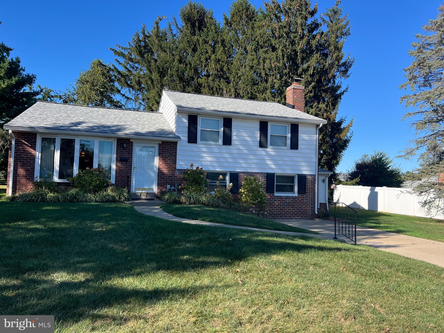 457 Kennerly Road, Springfield