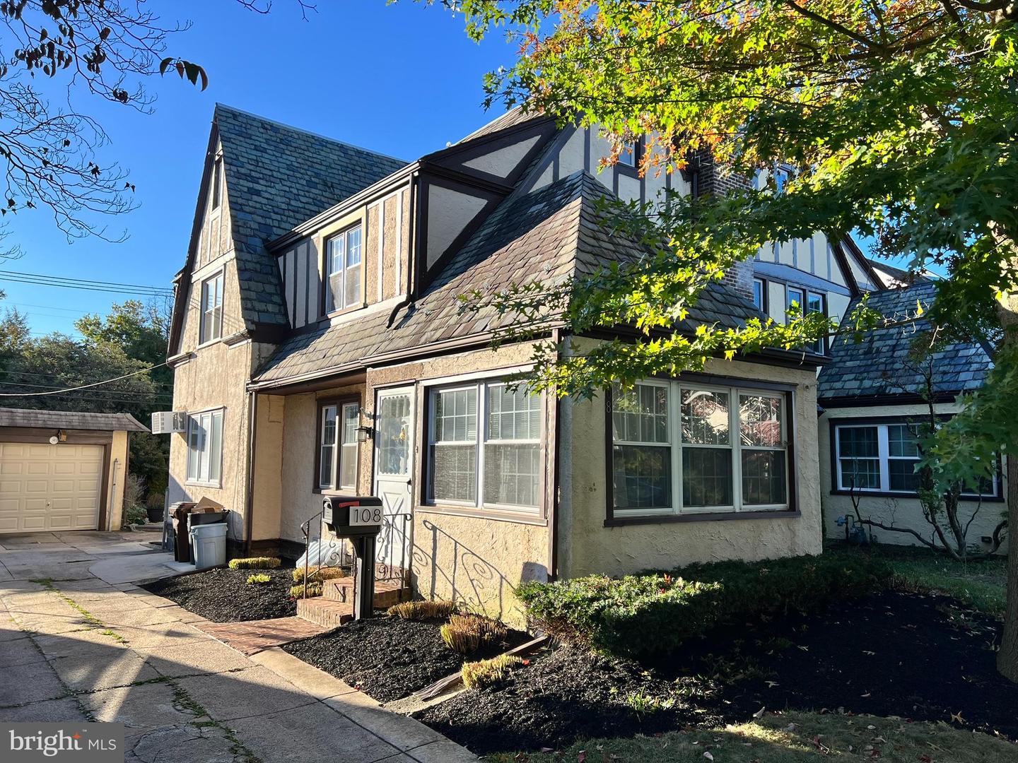 108 Gladstone Road, Lansdowne