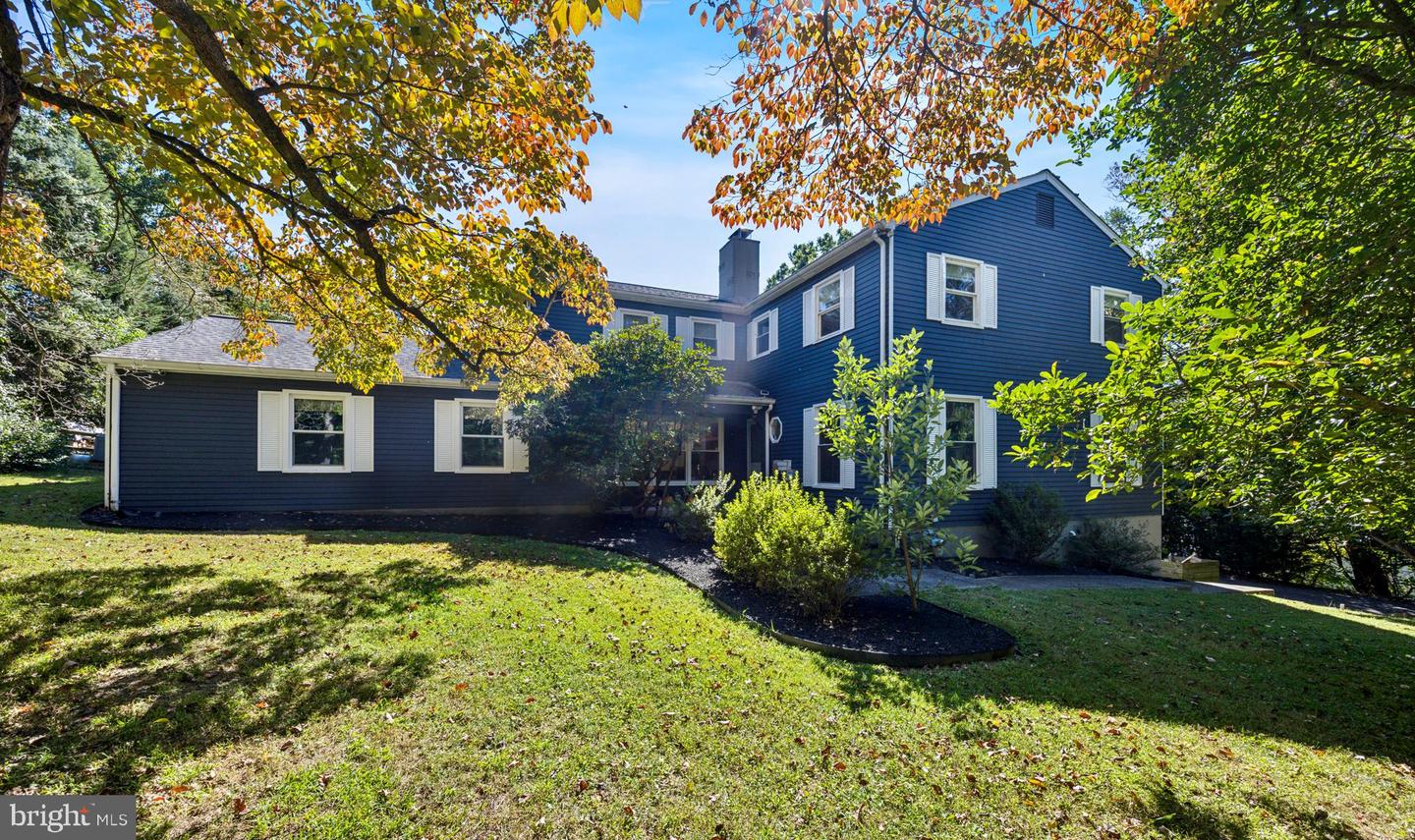 475 Mount Alverno Road, Media