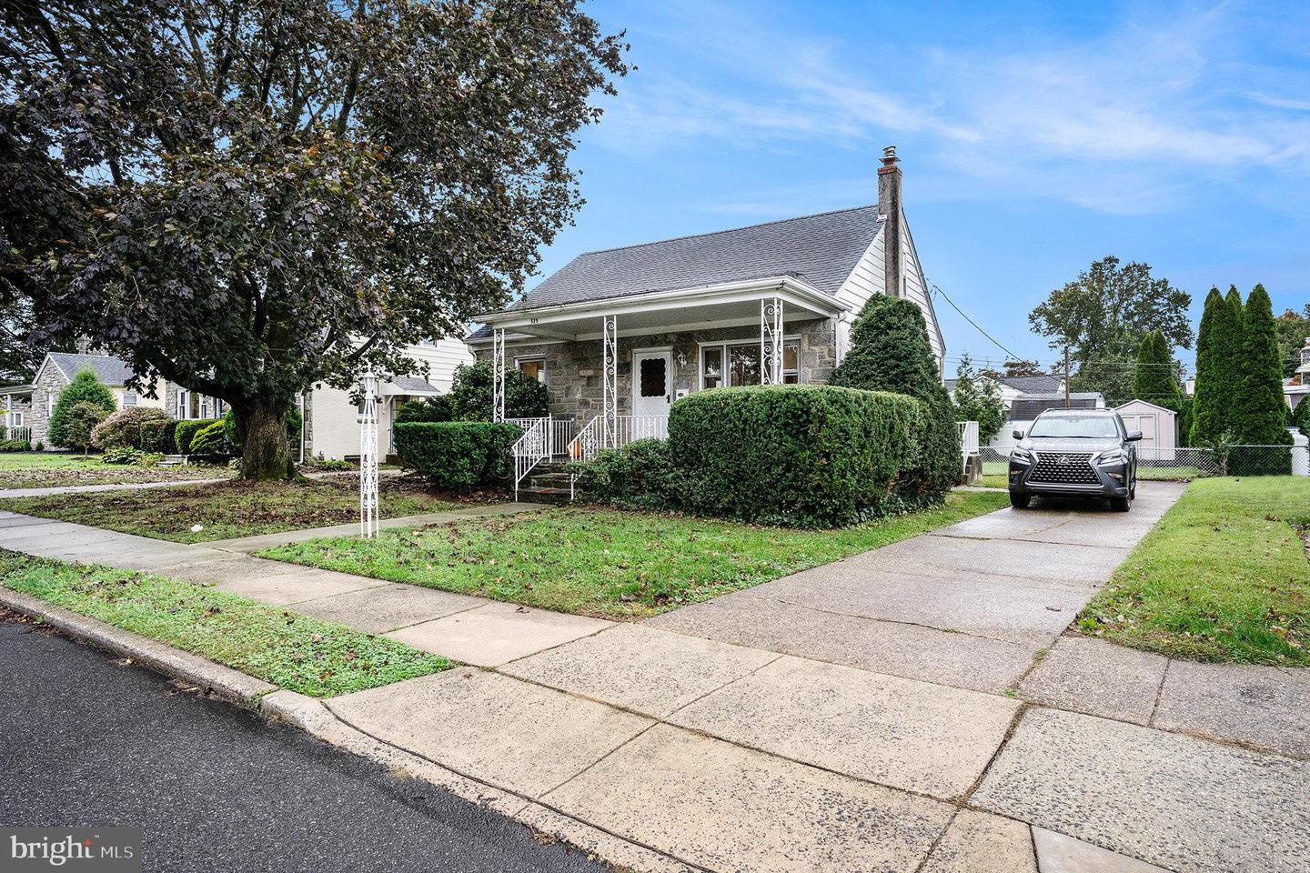 525 Kelly Avenue, Woodlyn
