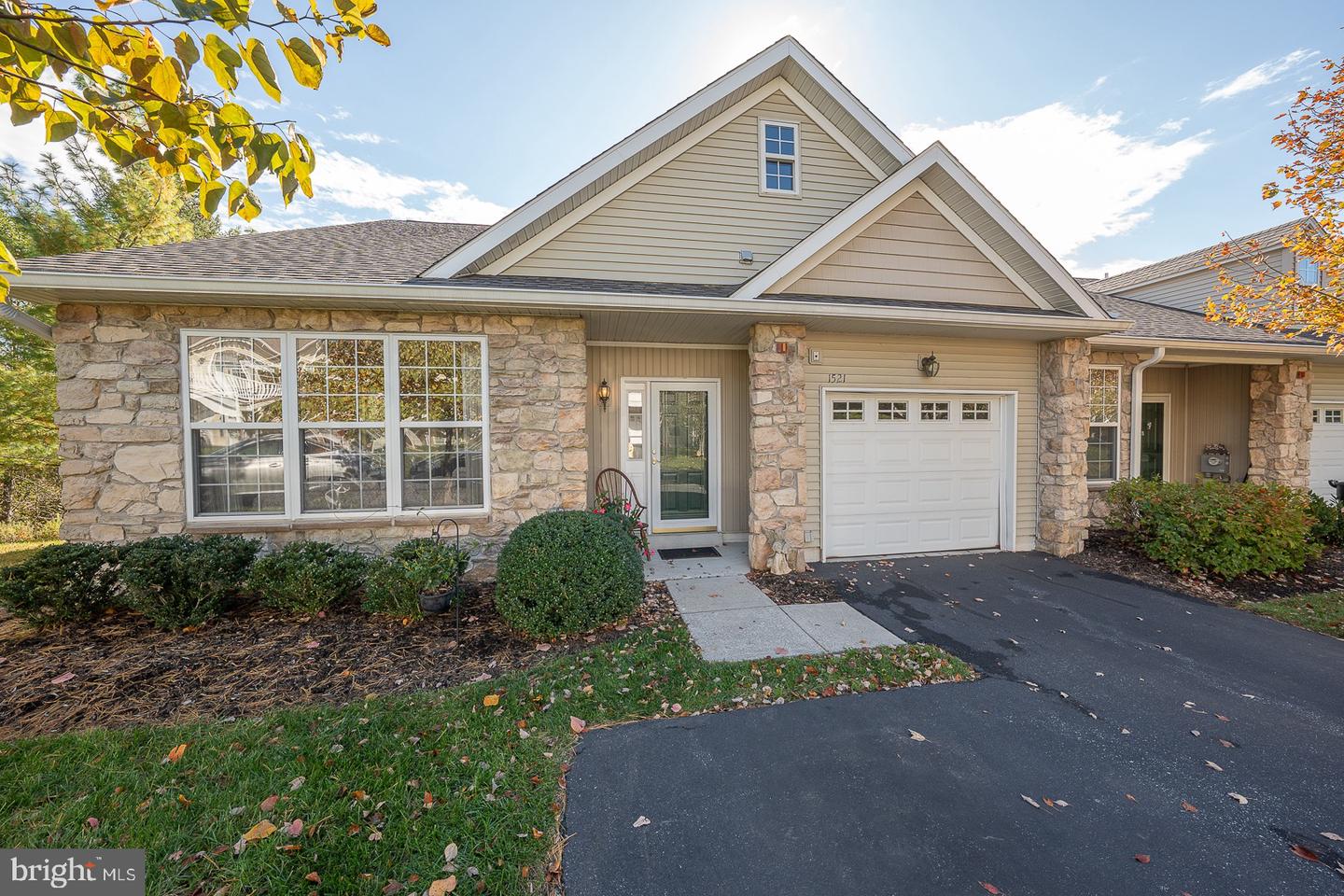 1521 Snead Green, Springfield
