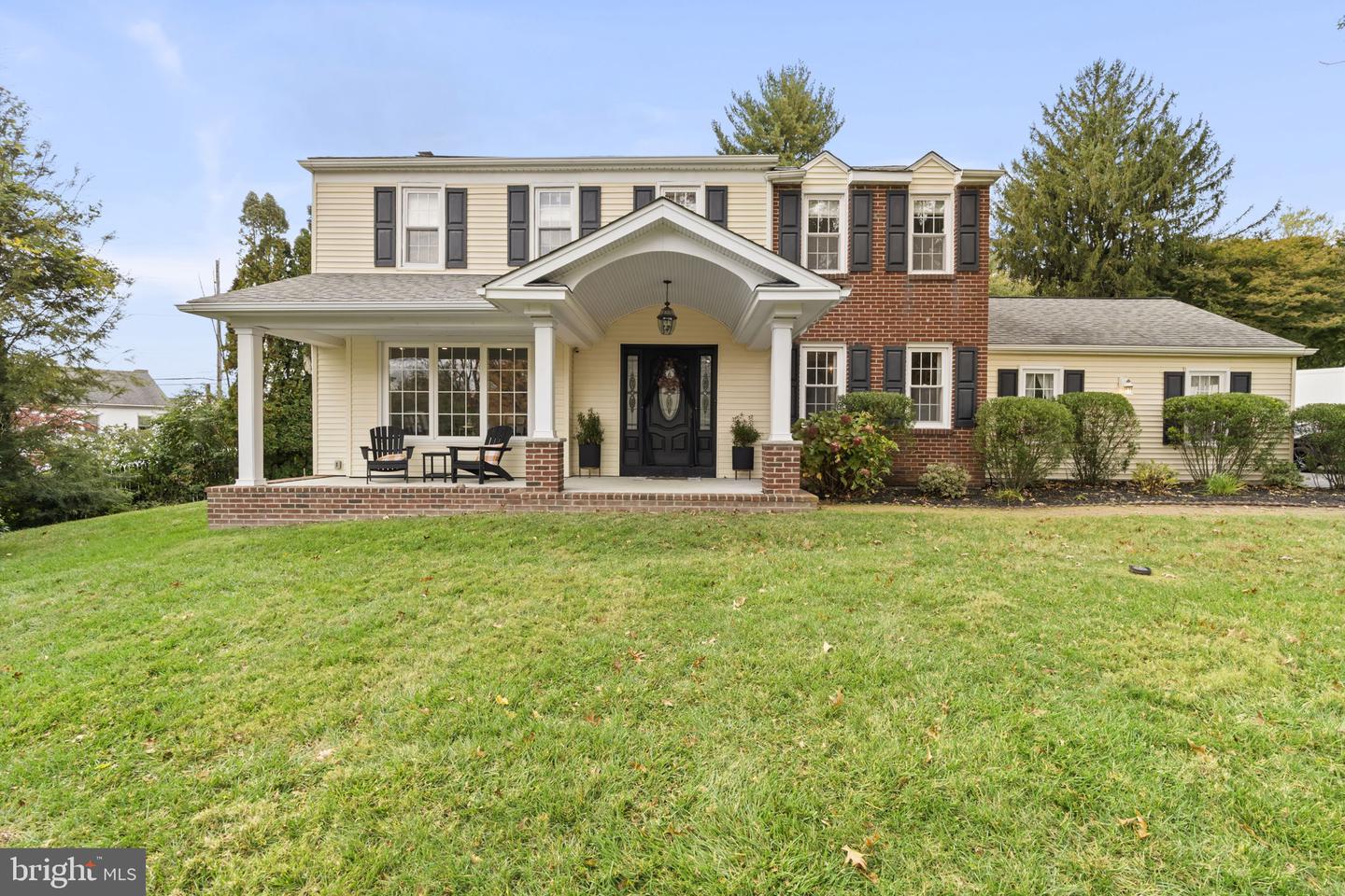 10 Fox Chase Circle, Newtown Square