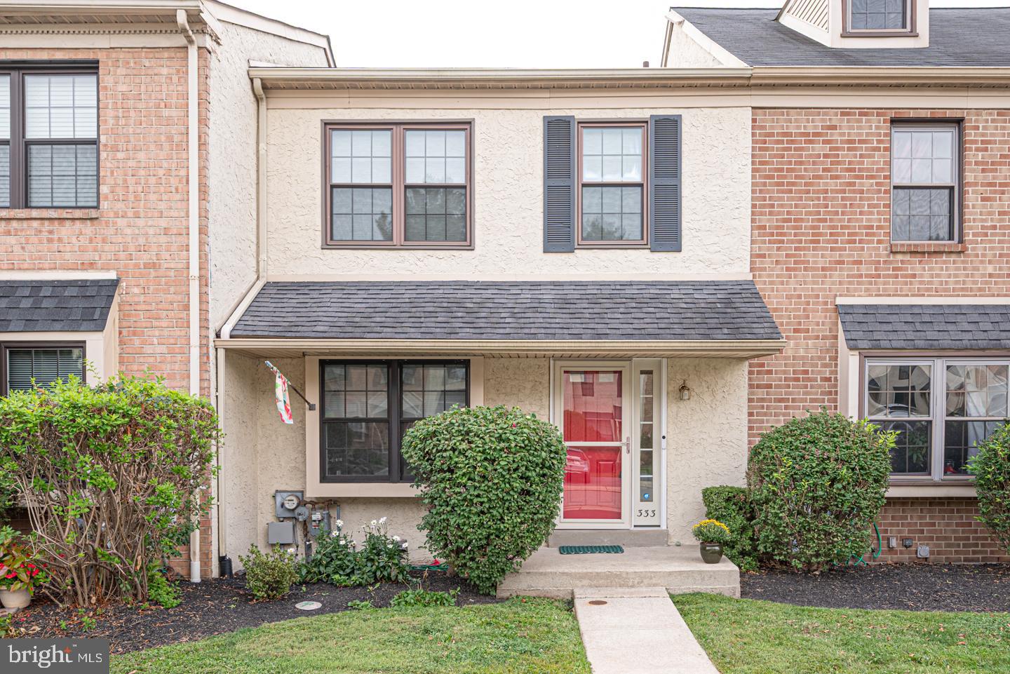333 Scola Road, Brookhaven