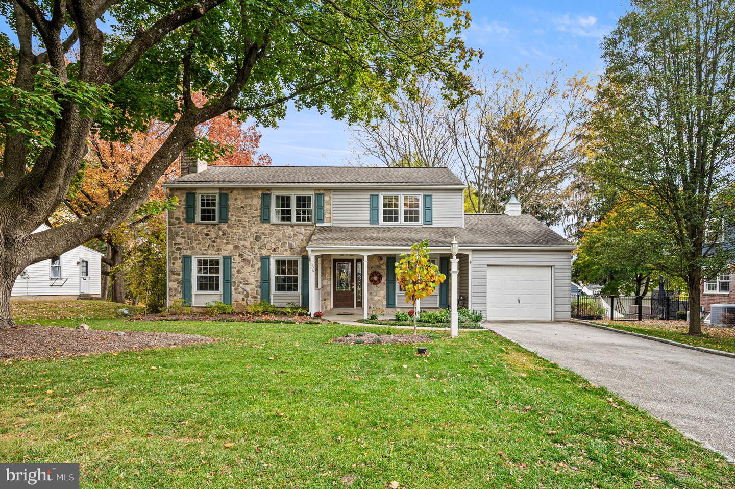 509 Lawrence Drive, Springfield
