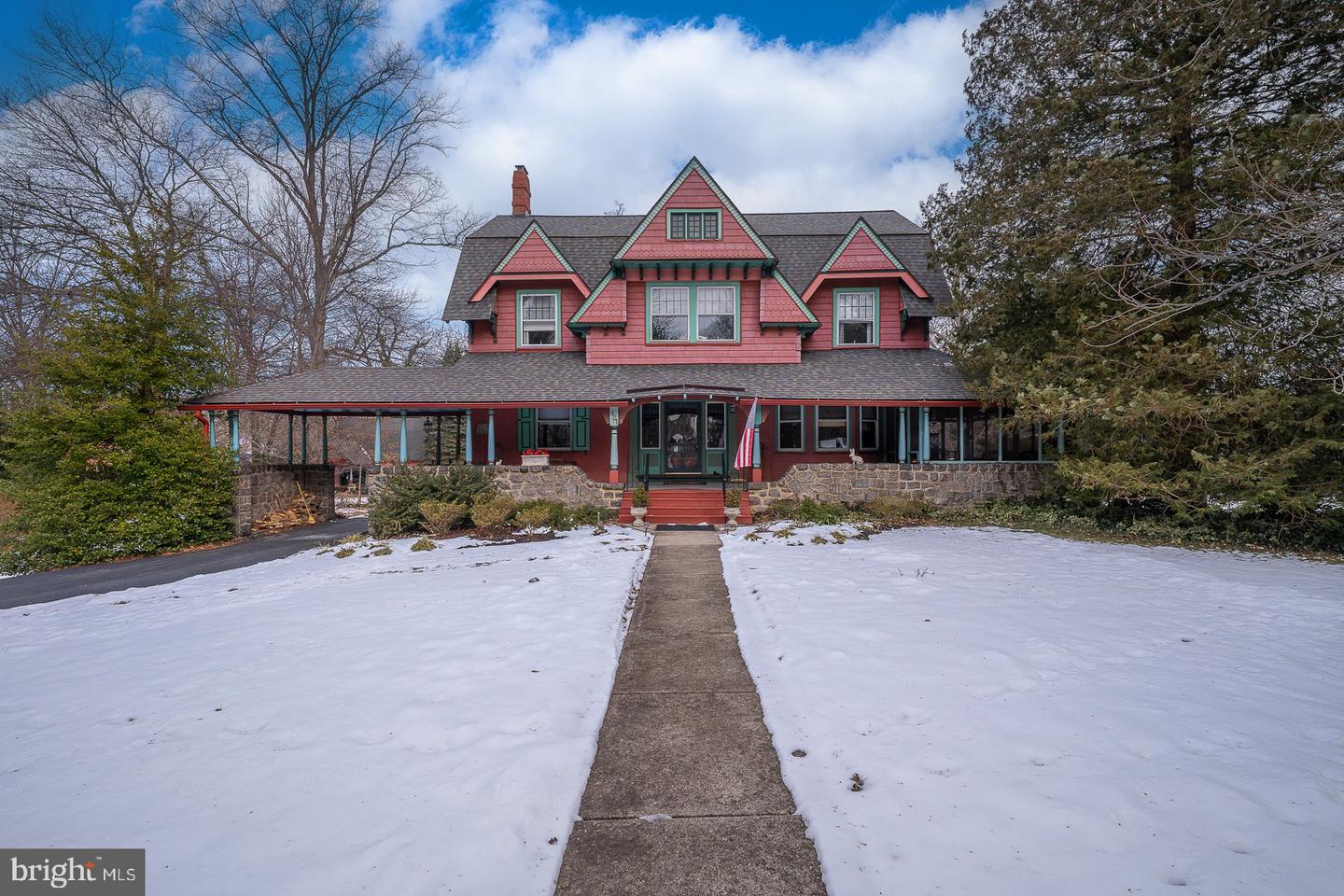 421 Midland Avenue, Wayne
