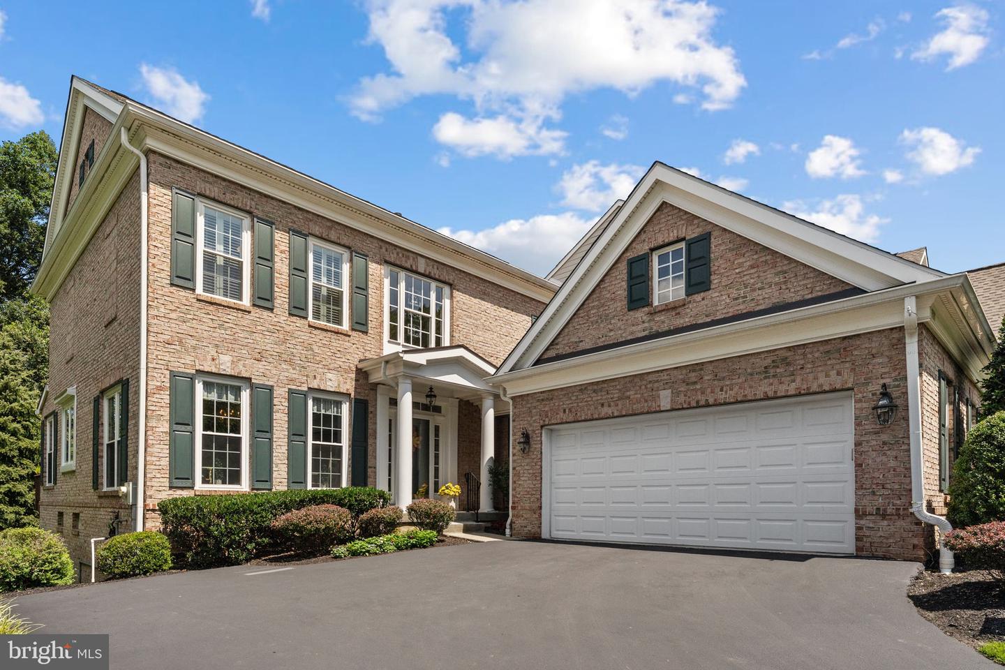 121 Camelot Lane, Newtown Square