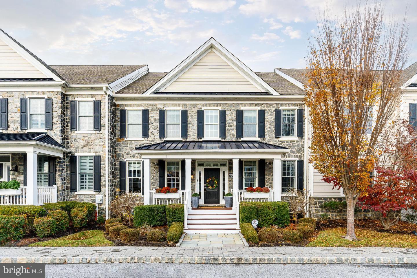 3711 Liseter Gdns, Newtown Square