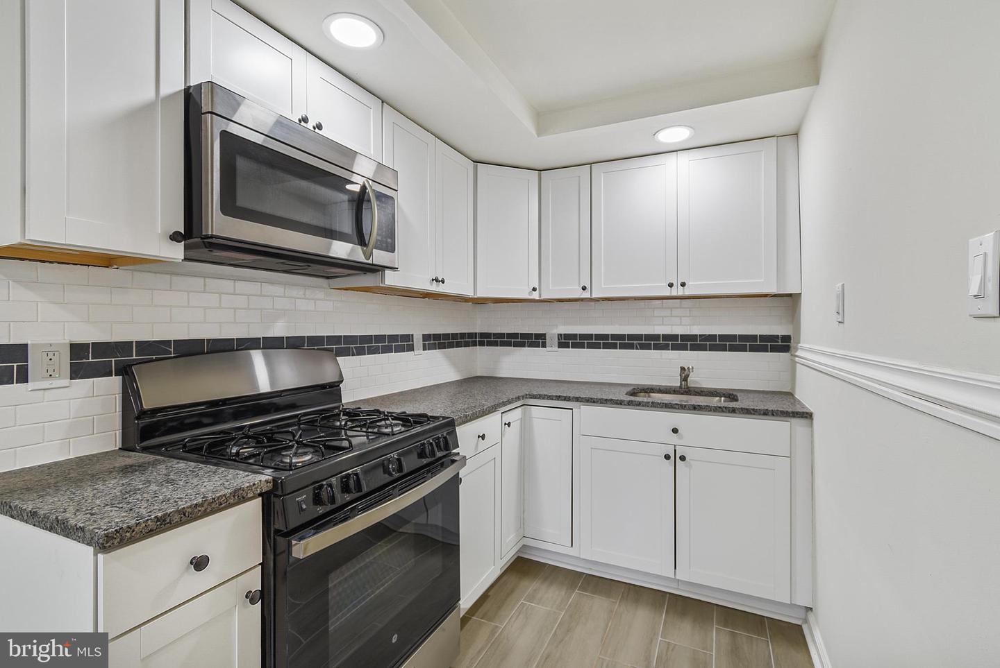 1246 Wycombe Avenue, Darby