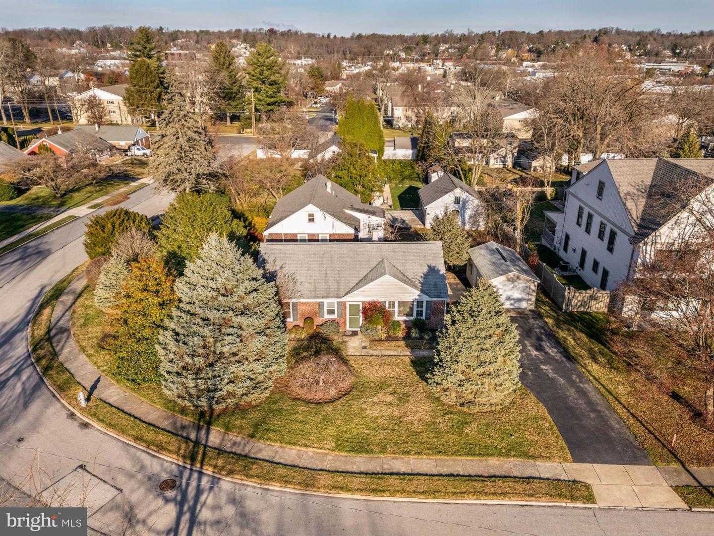 22 Longwood Drive, Wayne