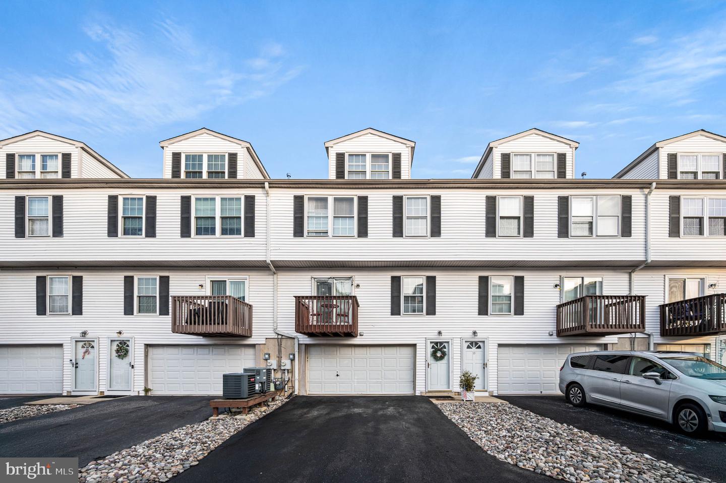 15 Riverwatch Court, Essington