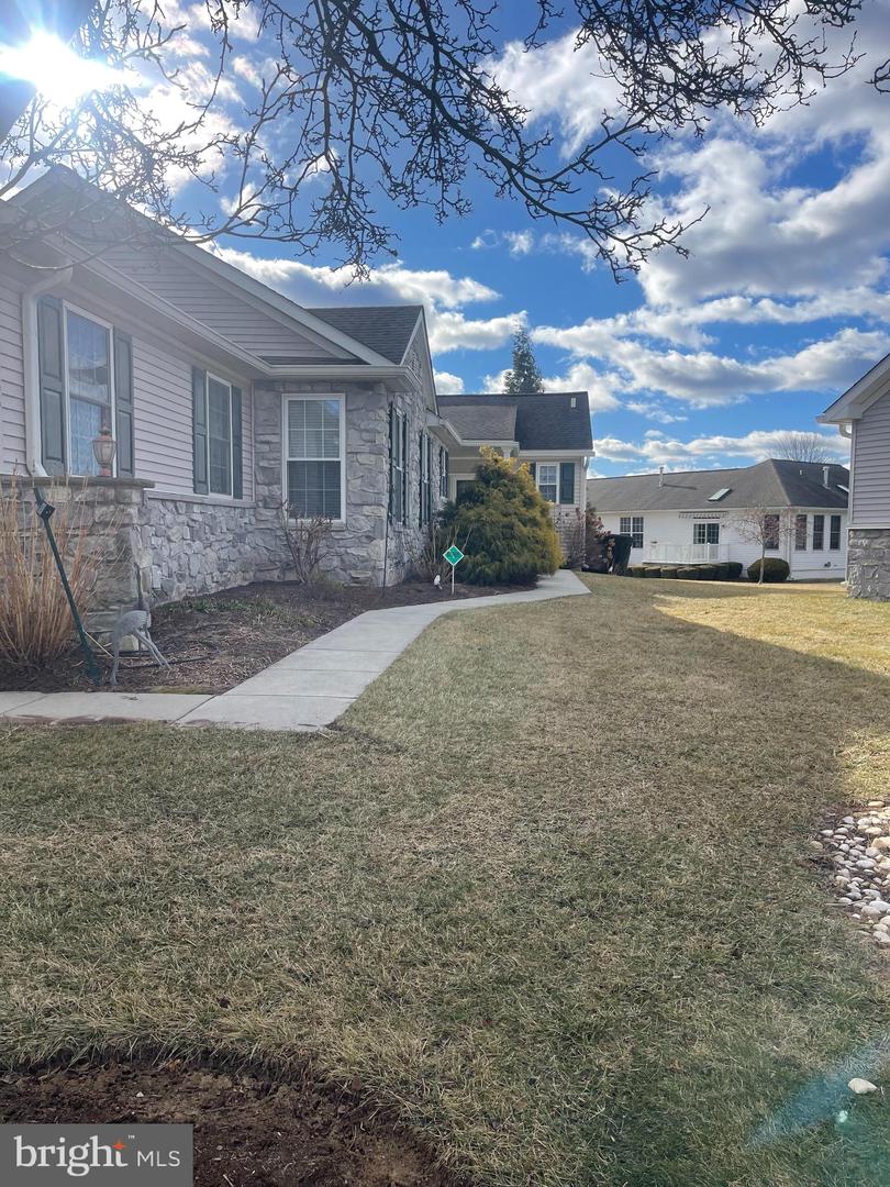 406 Hunting Card Lane, Glen Mills