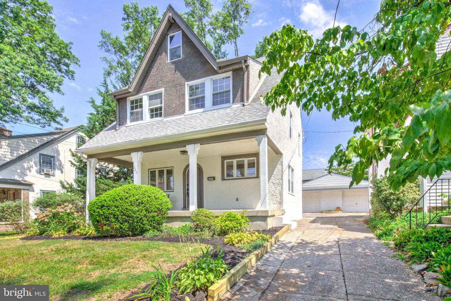 225 Lynbrooke Road