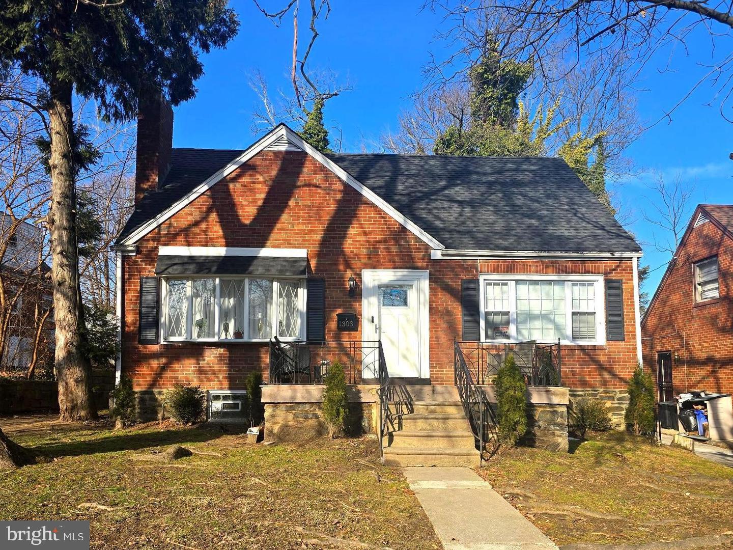 1303 Manor Road, Lansdowne