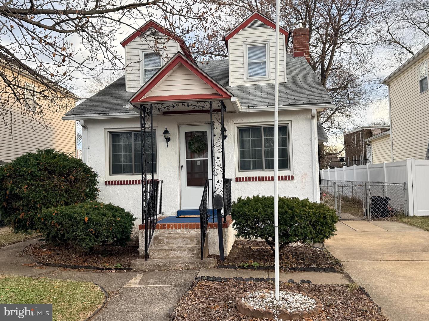 335 Pontiac Street, Essington