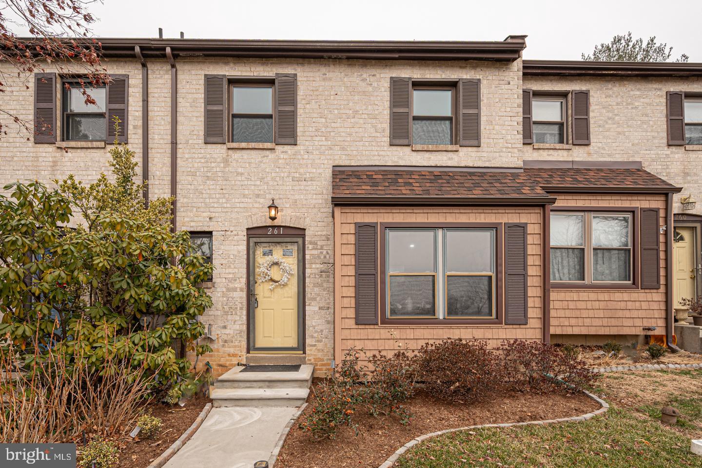 261 Bishop Drive, Aston