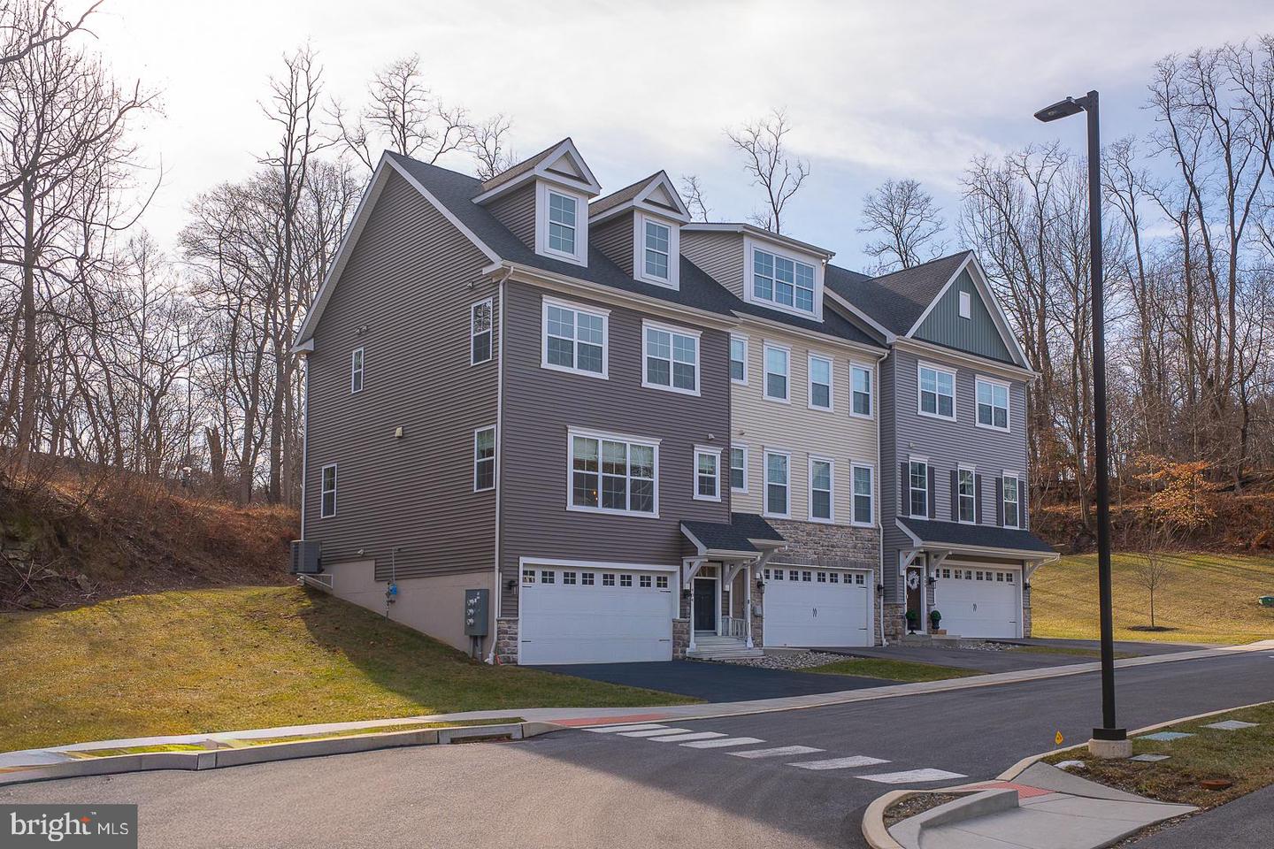 404 Rock Run Circle, Broomall