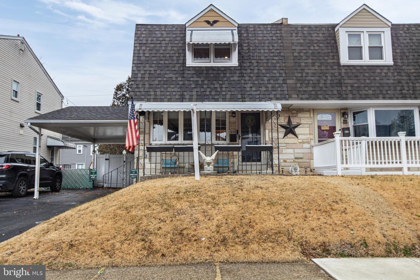 210 Beechwood Road, Brookhaven