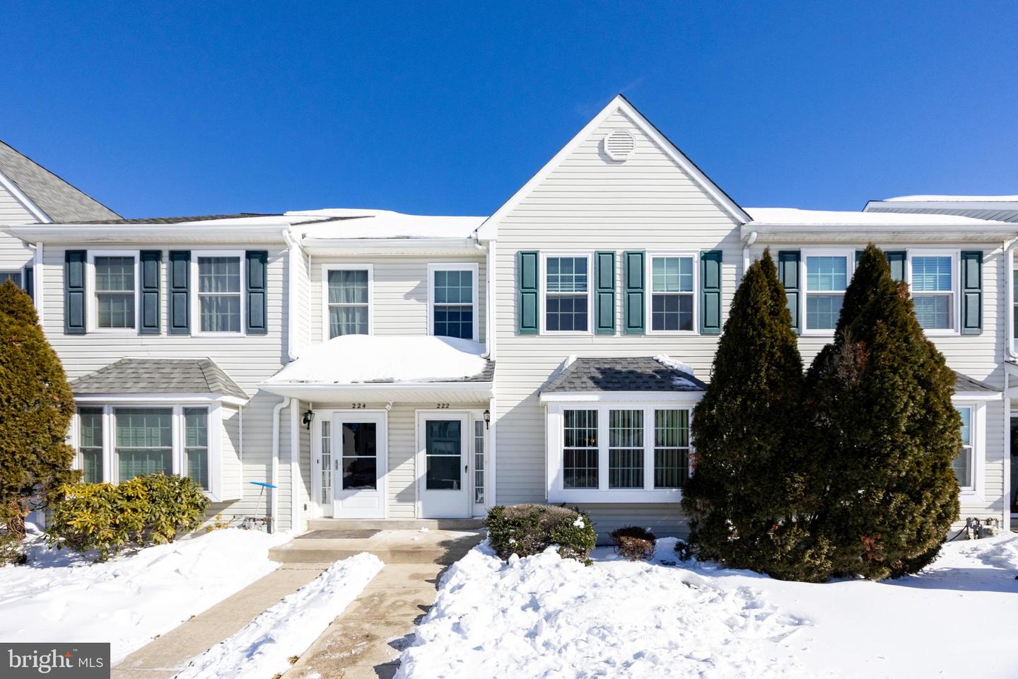 222 Spring Valley Way, Aston
